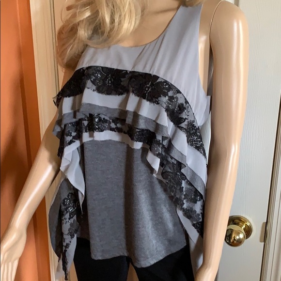 Boundary & Co. Multi layered front gray. tank SZ M - Picture 2 of 10